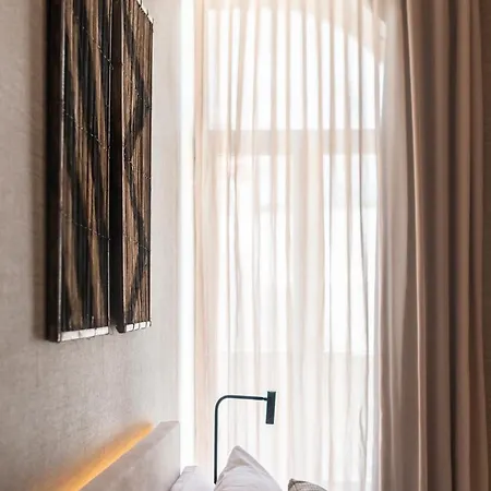 Blanq Gran Via Hotel Valenza