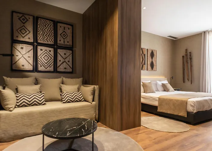 Hotel Blanq Gran Via 4*