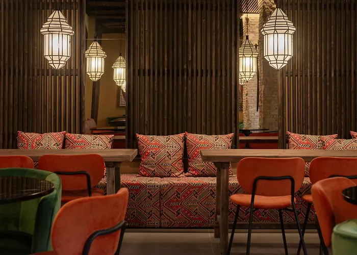 Blanq Gran Via 4* Valencia