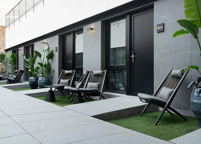 Blanq Gran Via Hotel 4*