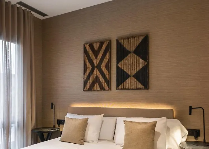 Hotel Blanq Gran Via 4*