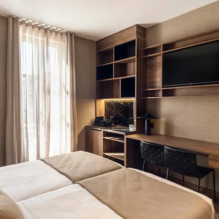 Otel Blanq Gran Via 4*